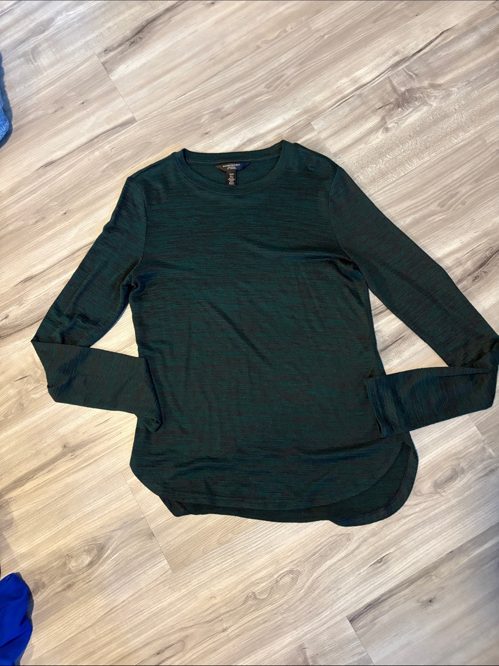 Dark Green Long Sleeve Crewneck Top